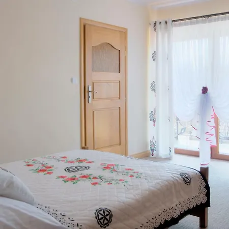 Δωμάτια σε οικογενειακή κατοικία Kasia Ζακοπάνε